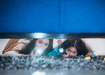 Naperville patient and mother looking for damaged aligner