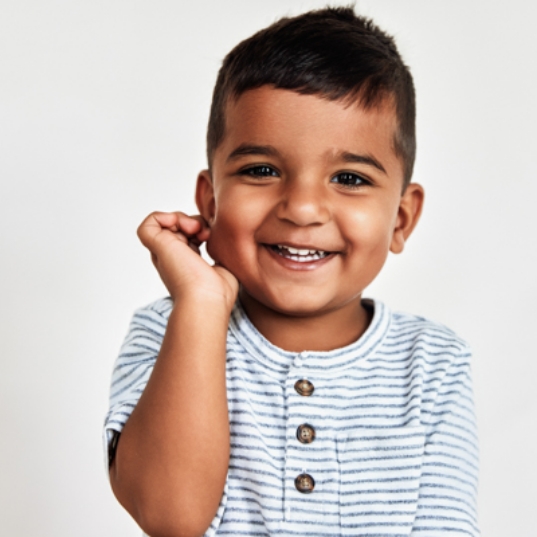 Child receiving treatment during orthodontic emergency