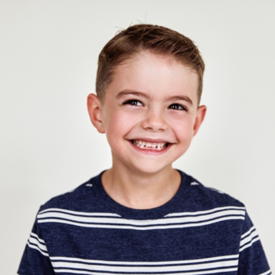 Child receiving fluoride treatment